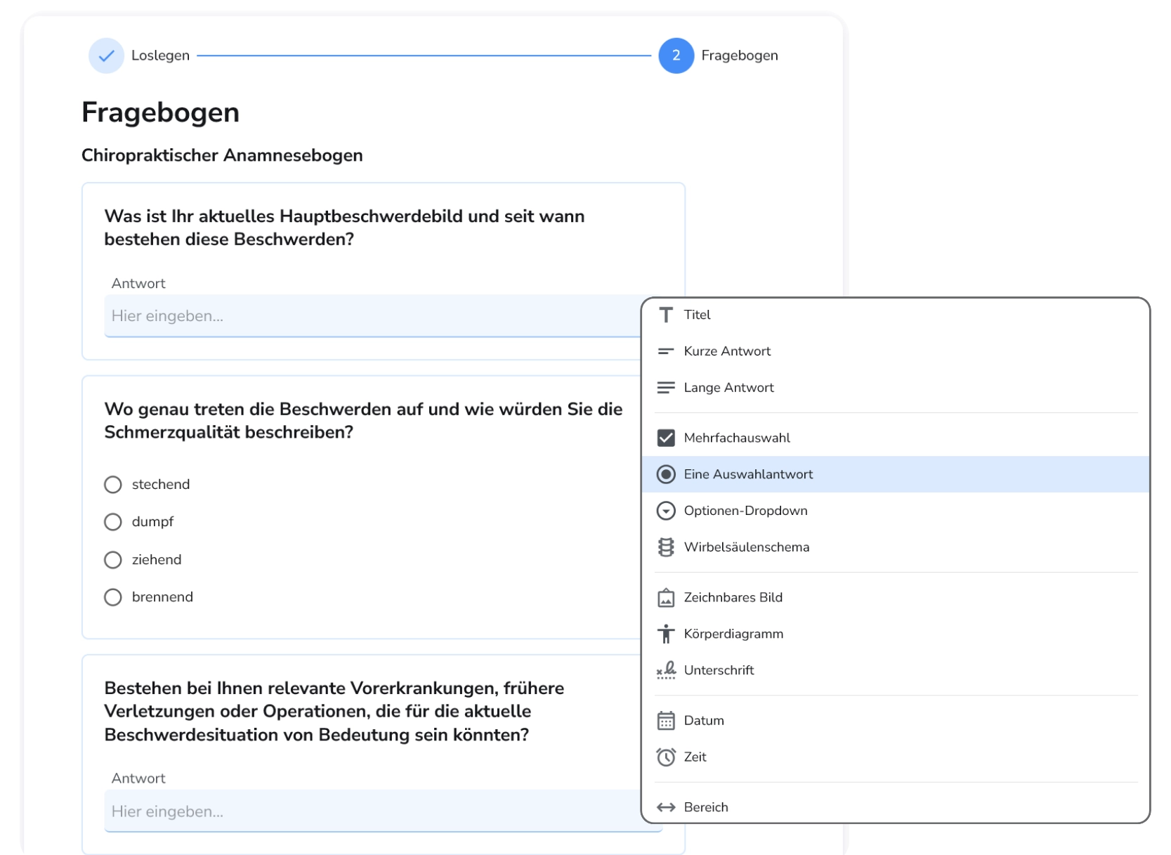 Screenshot eines digitalen chiropraktischen Anamnesebogens in der RUANA-Software. Rechts ist ein Dropdown-Menü mit verschiedenen Feldtypen wie "Mehrfachauswahl", "Wirbelsäulenschema" und "Körperdiagramm" zur Formulargestaltung zu sehen.