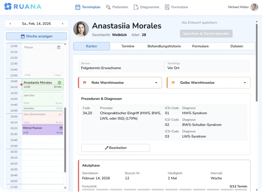 Benutzeroberfläche der RUANA-Software mit der Patientenakte von Anastasiia Morales. Gezeigt werden Diagnose-Codes für HWS- und LWS-Syndrom, Behandlungsdetails und ein linksbündiger Tagesterminplan.